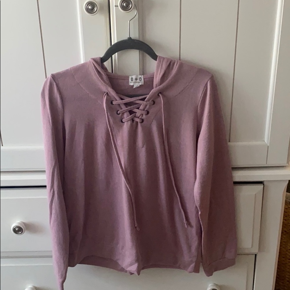 Light weight pullover sweatshirt